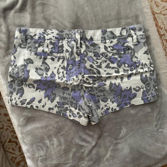 EUC Hurley Gray and Purple Leopard Twill Shorts Sz 13 - Picture 4 of 6